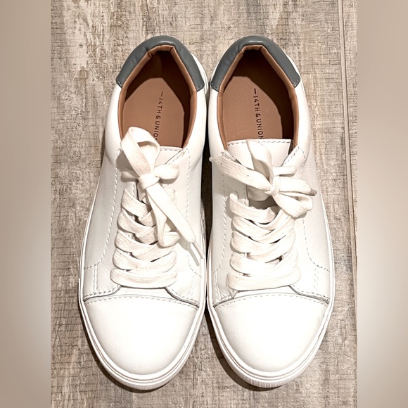 14th & Union Women’s White Leather Sneaker - Picture 1 of 7